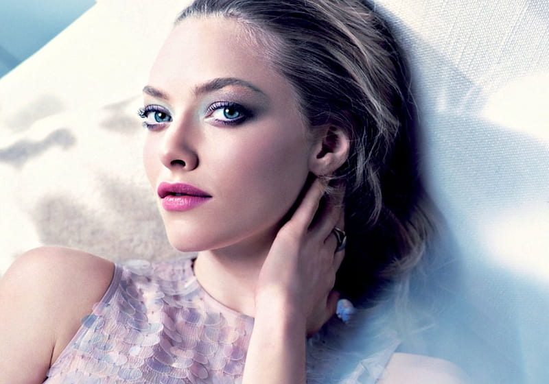 Amanda Seyfried Girl Model Actress Blonde White Woman Blue Hd