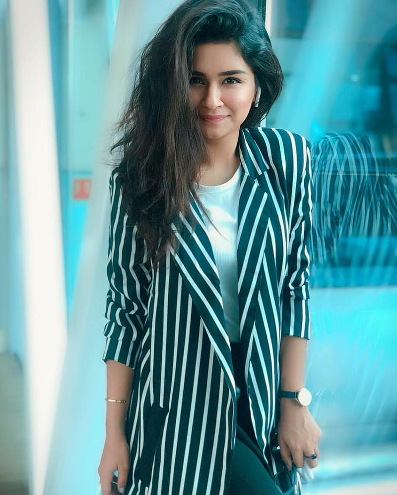 Avneet Kaur Blue Stripes Hd Phone Wallpaper Peakpx