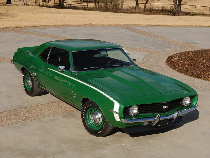 Chevrolet Camaro SS 396 Classic Bowtie Green White Stripe HD