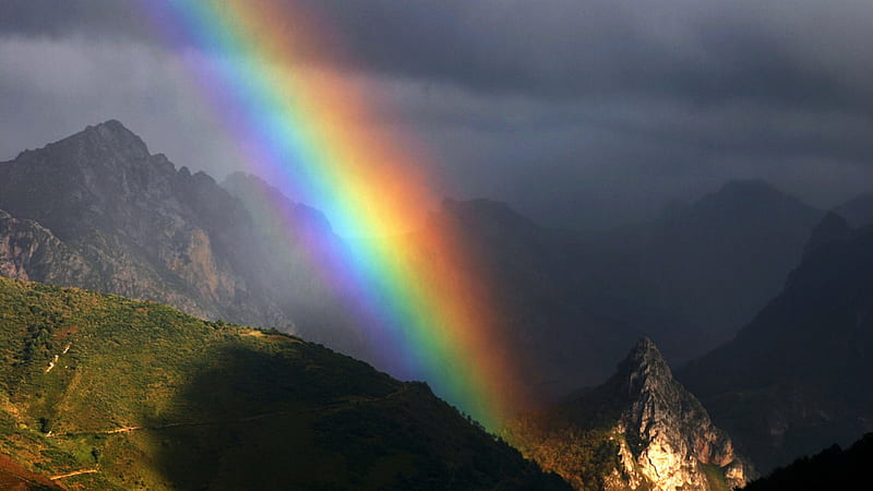 monster rainbow down to the valley, mountains, sunlight, rainbow, rain, valley, HD wallpaper