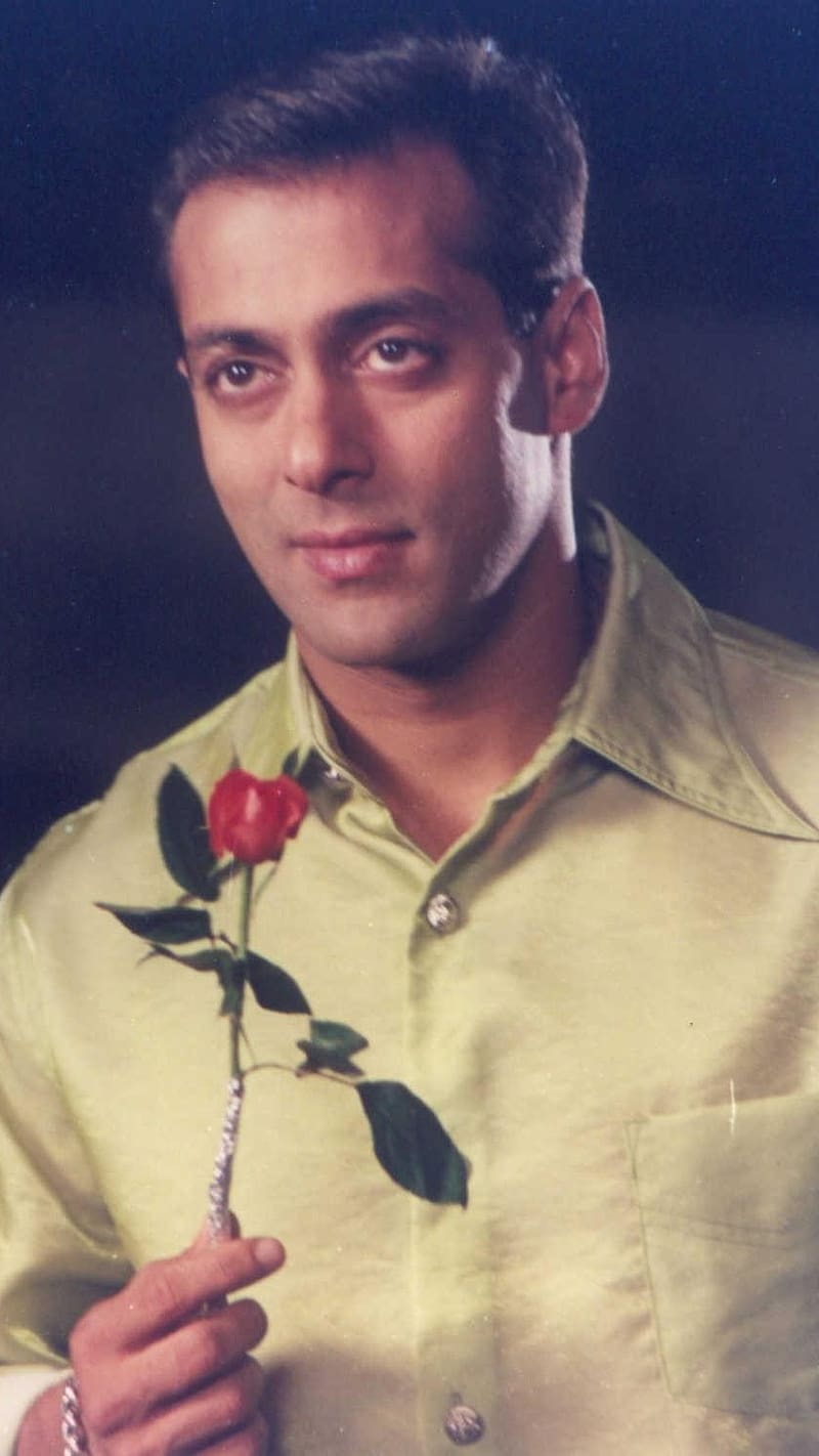 Salman Khan, rose, actor, hero, bollywod, HD phone wallpaper