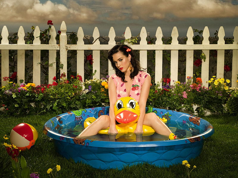 Katy Duck, pretty, babe, bonito, woman, pool, sexy, retro, duck, girl, hot, face, perry, katy, lady, vintage, HD wallpaper