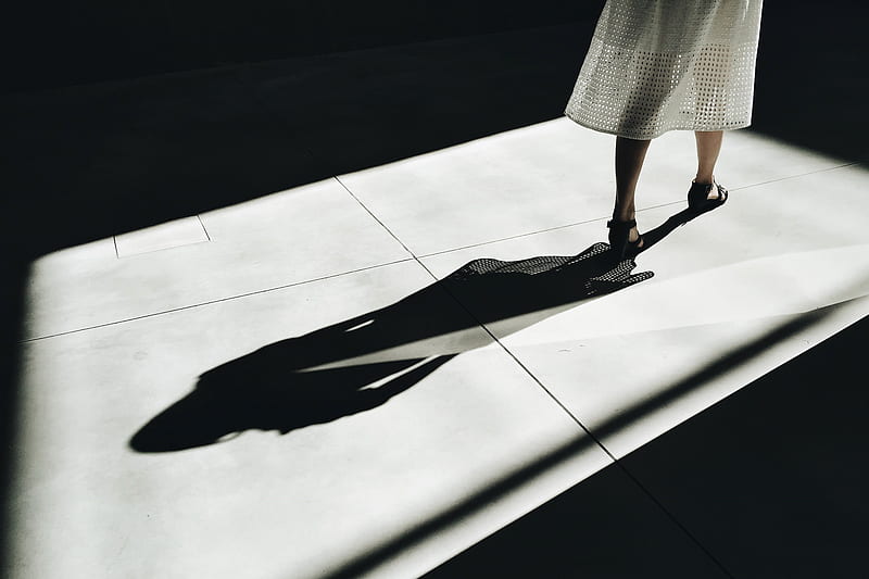 woman walking with shadow, HD wallpaper