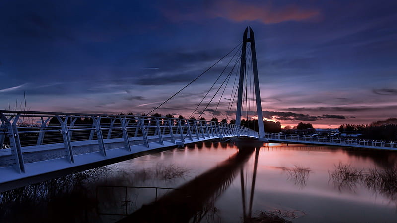 beautiful diglis pedestrian bridge in worcestershire, dusk, river, ledestrian, bridge, HD wallpaper