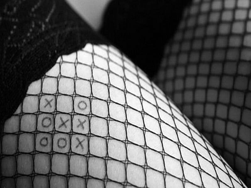 Fishnet Tic-Tac-Toe, games, leg, black, woman, sexy, fishnet, hot, skin, white, HD wallpaper