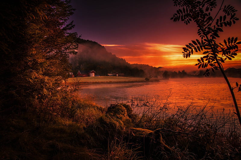 Sunset Bay, Norway, red, houses, yellow, bonito, trees, sky, clouds, fog, sea, beach, mountain, HD wallpaper