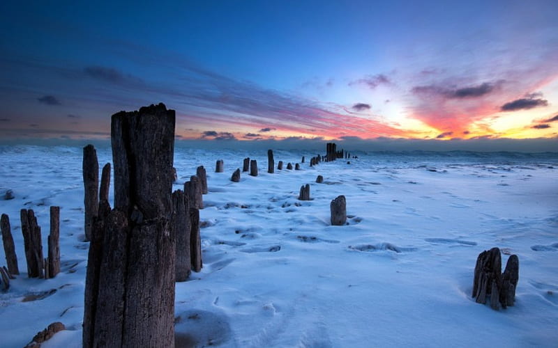 sunset over frozen sea, sunset, pylons, sea, winter, HD wallpaper