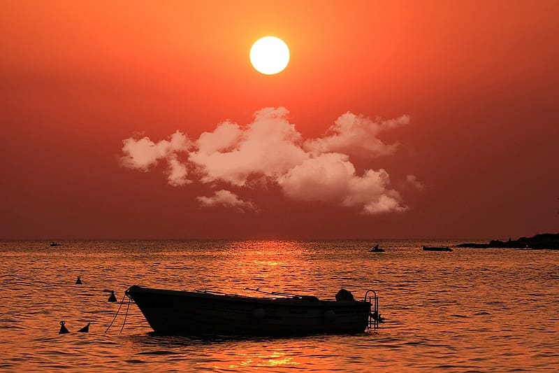 Sunset on the sea, felhok, napnyyugta, csonak, tenger, HD wallpaper