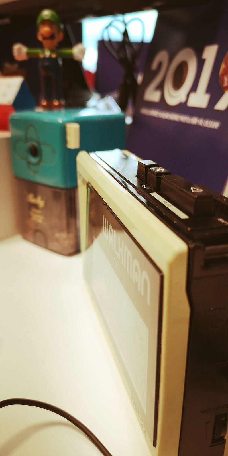 Retro Walkman, 90, logo, luigi, player, rubik, sony, switch, tape, HD phone wallpaper
