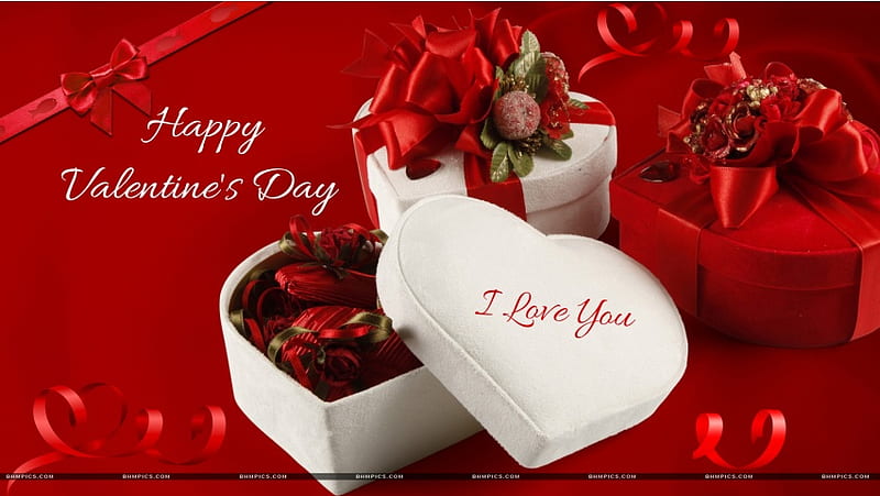 Valentine Gift Box In Heart Shape, HD wallpaper