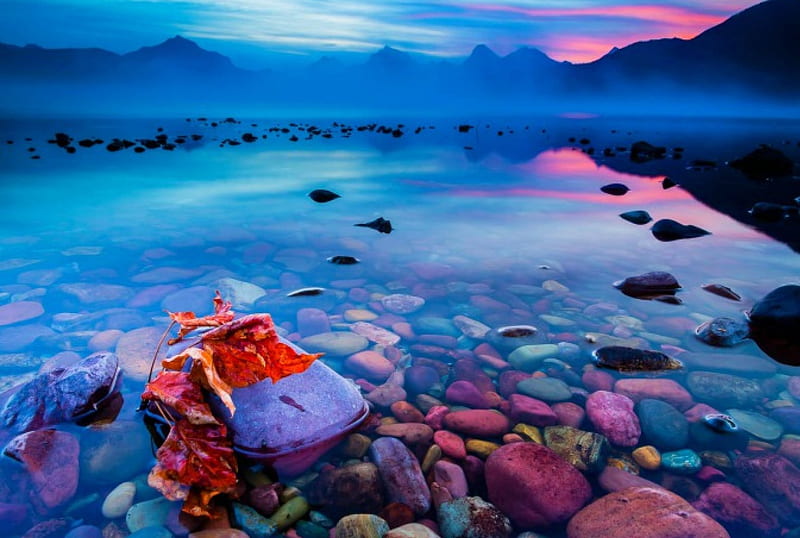 Lake McDonald Sunrise, red, autumn, Montana, bonito, crystalline waters, sky, dawning, clouds, Glacier National Park, purple, mountains, morning fog, blue, HD wallpaper