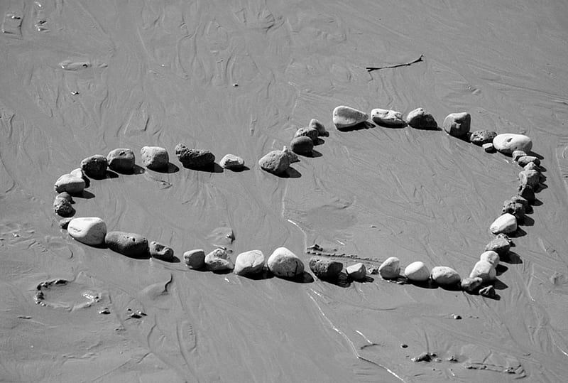 Heart, beach, stones, corazones, HD wallpaper | Peakpx