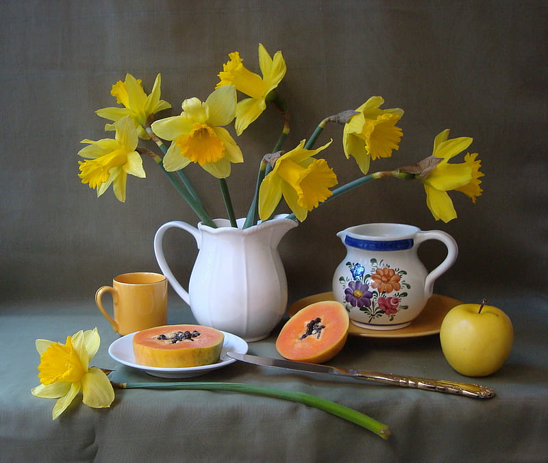 born by the sun, still life, milk pot, daffodils, fruits, flowers, yellow, vase, cup, HD wallpaper