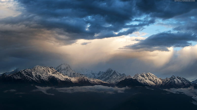 mountains after storm, bonito, sky, clouds, storm, snow, mountains, dark, white, light, blue, HD wallpaper
