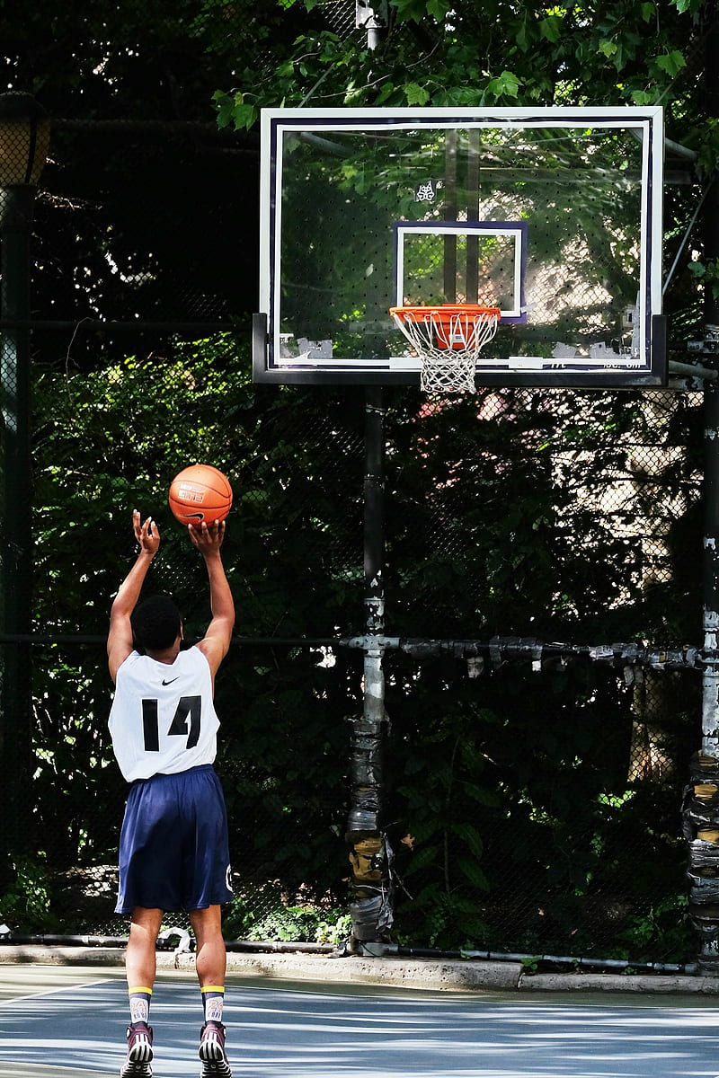 basketball, basketball court, players, vertical, HD phone wallpaper