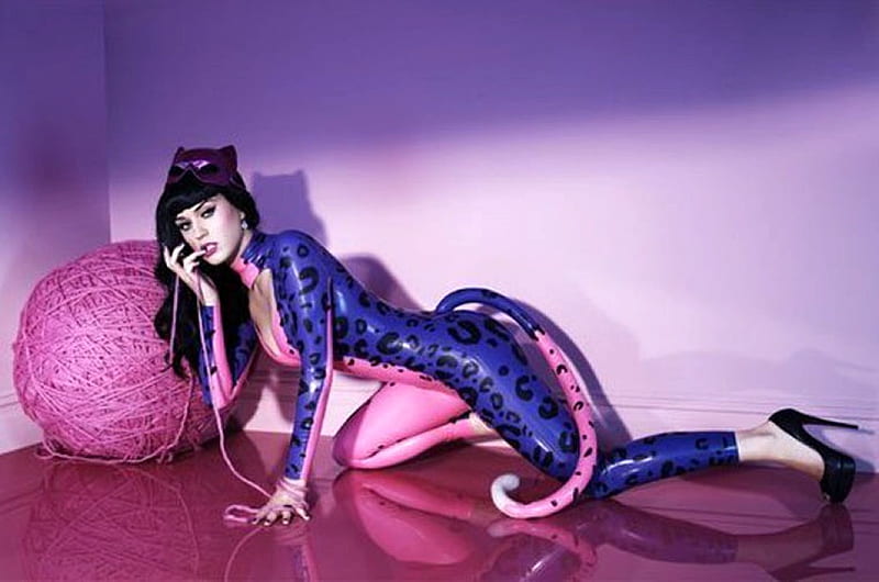 Katy-Perry-Catsuit, katy-perry, purr, cat, heels cute, katy perry, string, perry, katy, catsuit, HD wallpaper
