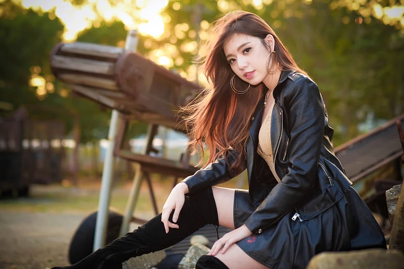 Kiki Hsieh in a Black Leather Coat, coat, model, asian, brunette, HD wallpaper