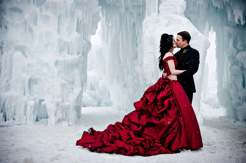๑๑ Enjoying each other ๑๑, red, enjoying each other, wonderful, special, together, magic, kiss, event, lovers, love, siempre, magnificent, couple, you and me, moments, christmas, happiness, black, winter, entertainment, nature, fashion, white, HD wallpaper