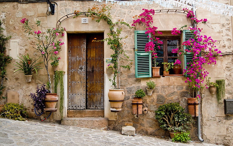 Old House, architecture, pretty, house, vase, bonito, old, door, path, flowers, beauty, lovely, window, houses, purple flowers, colors, vases, purple, nature, alley, HD wallpaper