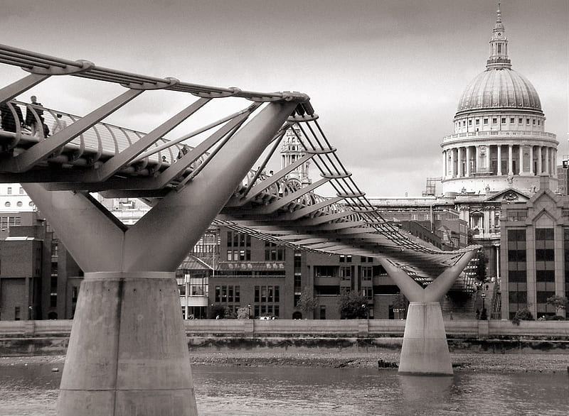 Interesting Bridge, thames, millennium bridge, england, black and white, st pauls, uk, unusual, st pauls cathedral, bridge, united kingdom, london, HD wallpaper