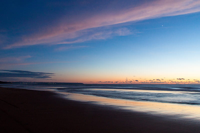 Seashore During Golden Hour , seashore, nature, clouds, dusk, evening, sky, sunset, water, waves, beach, HD wallpaper