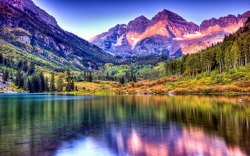 Maroon Bells Lake at Sunrise, Colorado, forest, grass, yellow, maroon, trees, sky, lake, mountain, colorado, nature, sunrise, reflection, pink, bells, blue, HD wallpaper