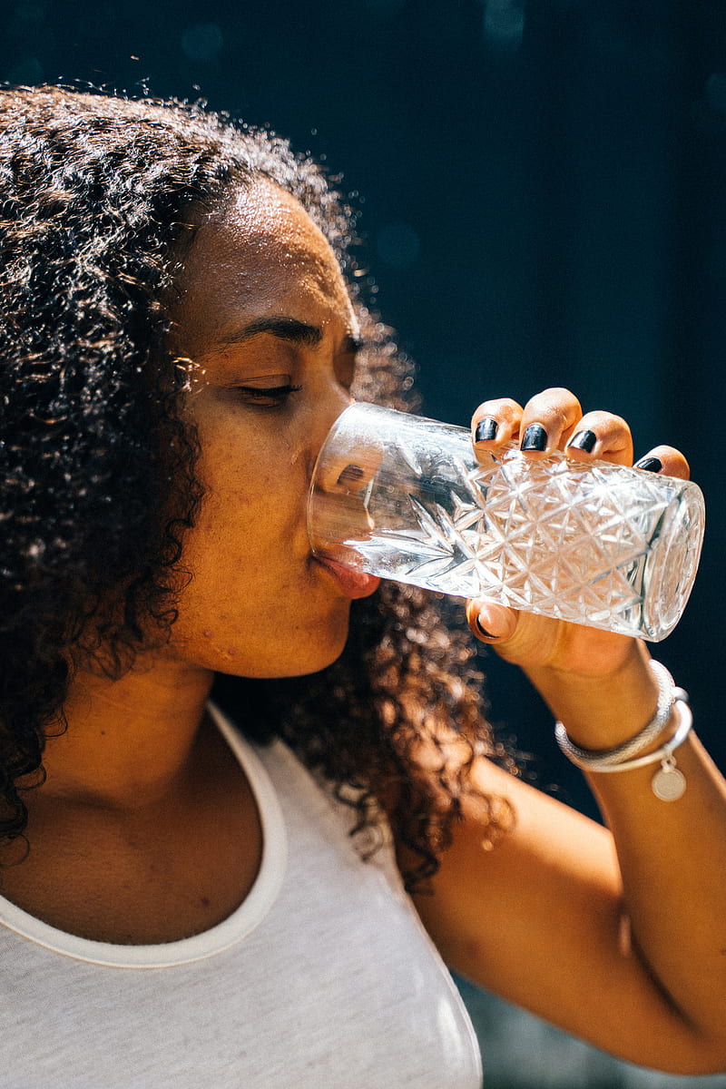 Woman in White Tank Top Drinking Water, HD phone wallpaper