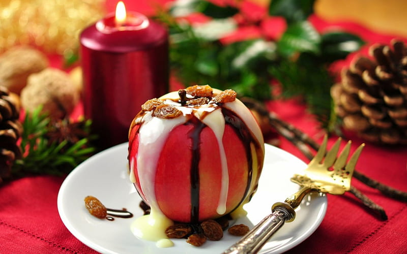 Christmas dessert, apple, red, candle, christmas, food, cinnamon, sweet, dessert, tree, green, white, cream, HD wallpaper