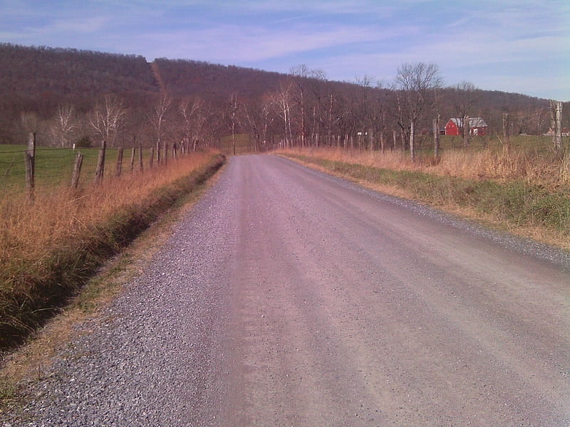 Road to the Allegheney Mtns., fence, red, mountains, road, gravel, barn, HD wallpaper