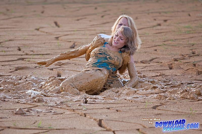 Pull me out, muddy, mud, girls, other, HD wallpaper