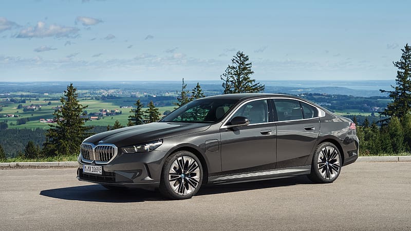BMW 5 Series 530e 2023, HD wallpaper BMW 5 Series 530e 2023, HD wallpaper