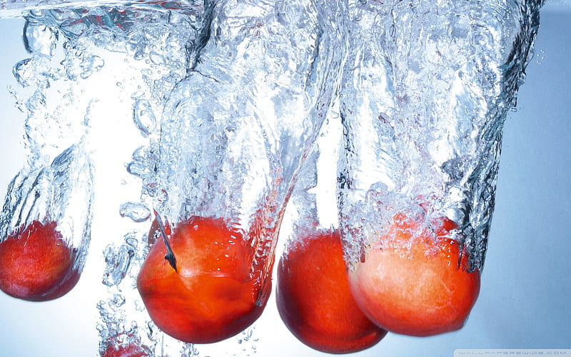 Water Splash By Red Apples, HD wallpaper