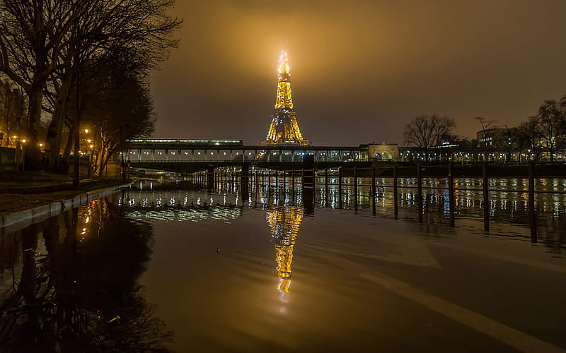 Eiffel Tower, fog, evening, lights, city lights, Paris, France, HD wallpaper