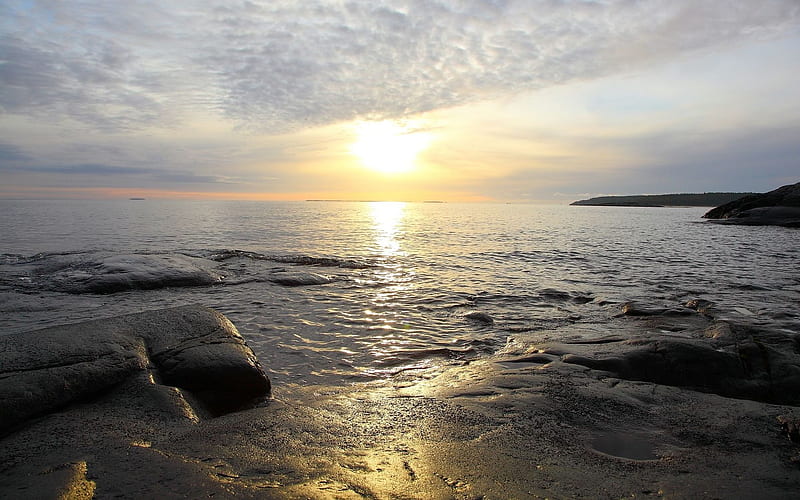 Slippery Seashore Sunset, shore, nature, sunset, clouds, sky, sea, HD wallpaper