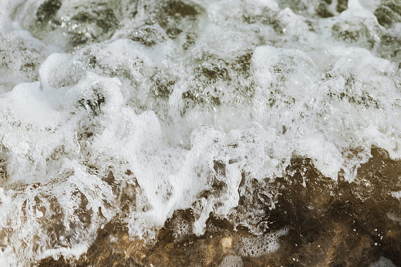 Water Waves on Brown Rock, HD wallpaper