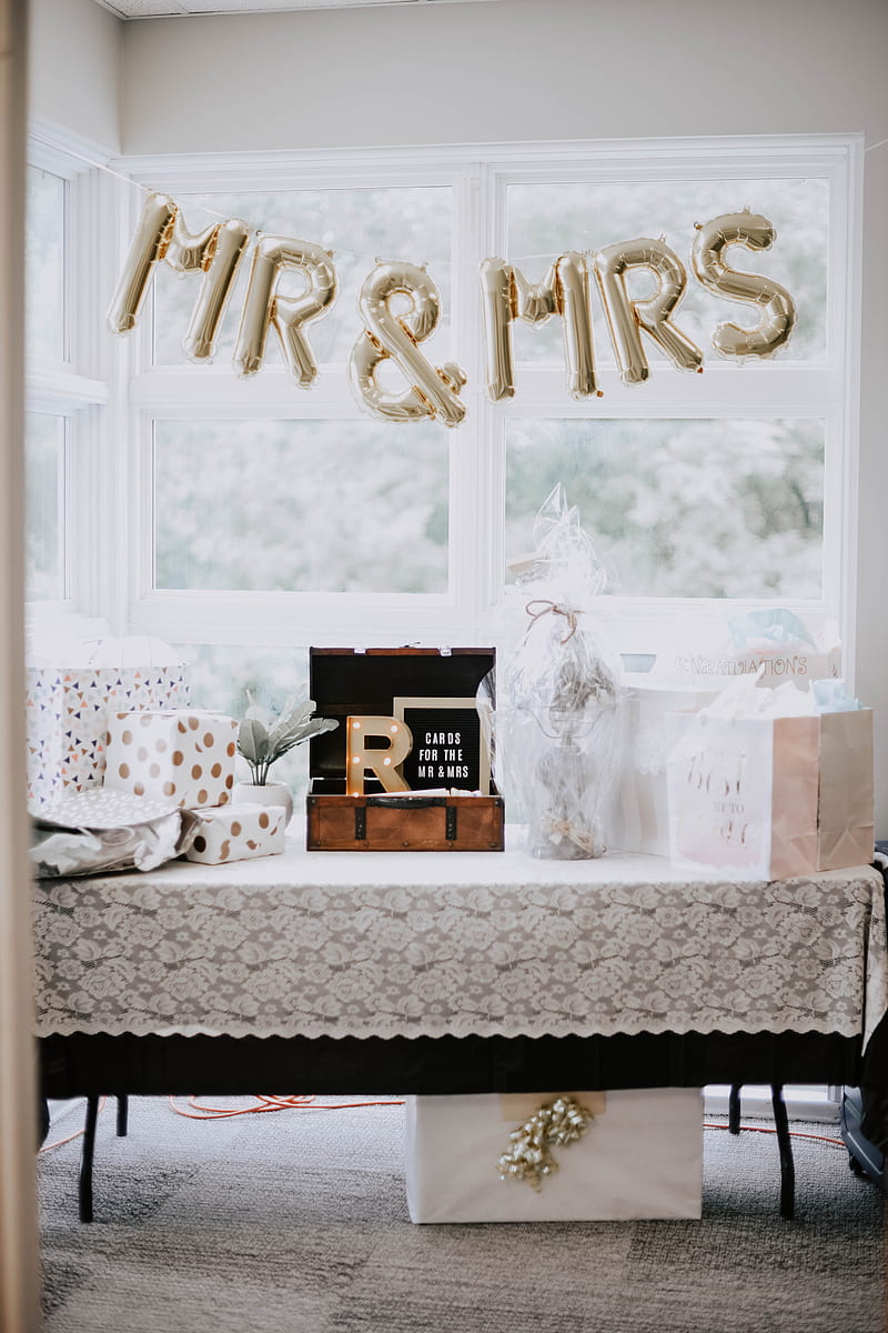 wedding couple table decoration, HD phone wallpaper