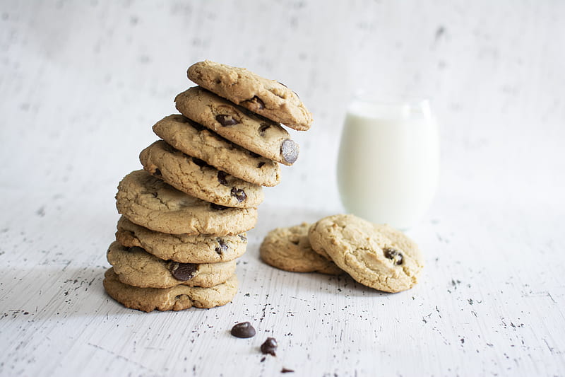 stack of cookies and glass of milk, HD wallpaper