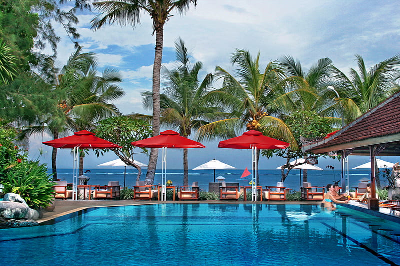 beach pool, beach, palmtrees, sunshade, plants, blue sky, pool, sea, armchairs, HD wallpaper