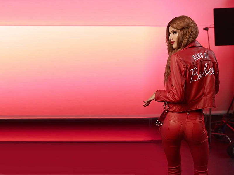 Bella Thorne, Bella, red, model, pants, bonito, Thorne, 2018, jacket, leather, actress, hot, HD wallpaper
