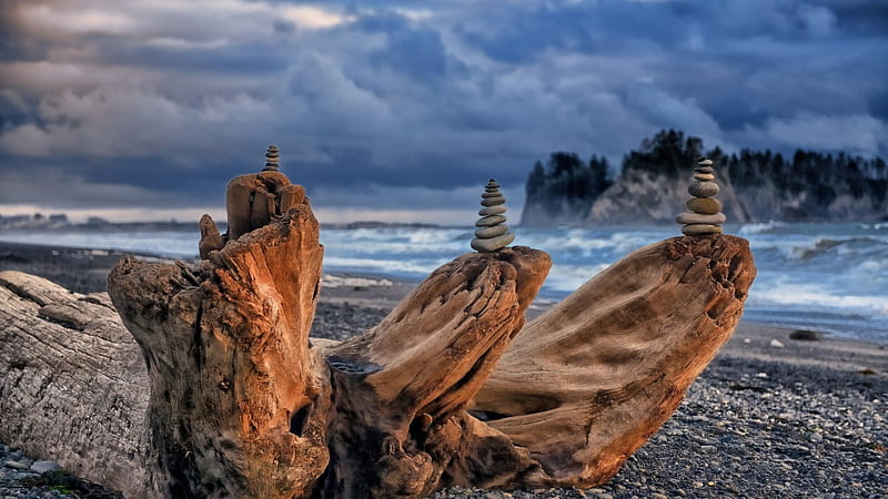 magical stones stacks on a drfitwood, driftwood, beach, stones, clouds, sea, HD wallpaper