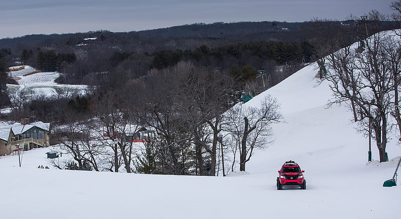 2016 Nissan Pathfinder Winter Warrior Concept on Tracks in Snow , car, HD wallpaper