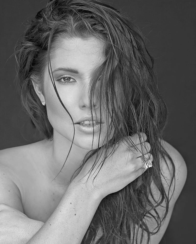 Amanda Cerny, model, women, brunette, monochrome, nude, wet hair, HD phone  wallpaper | Peakpx