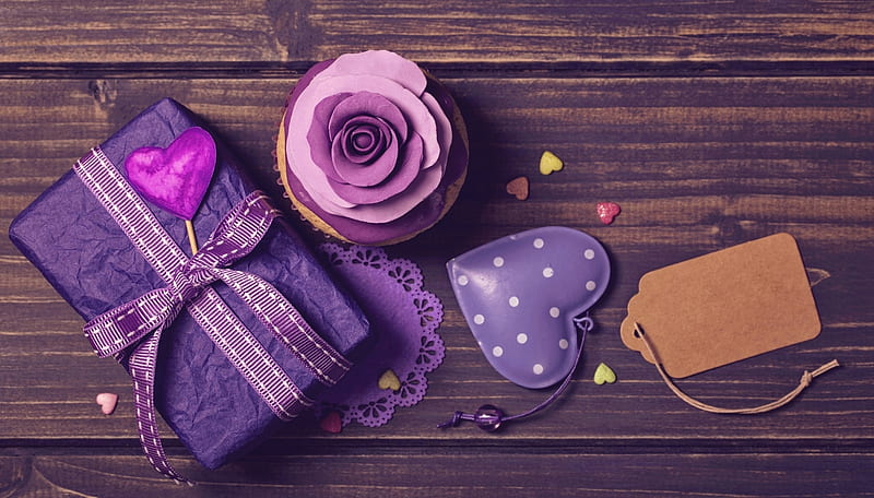 Happy Valentine's Day!, cupcake, purple, rose, heart, valentine, gift, wood, card, HD wallpaper