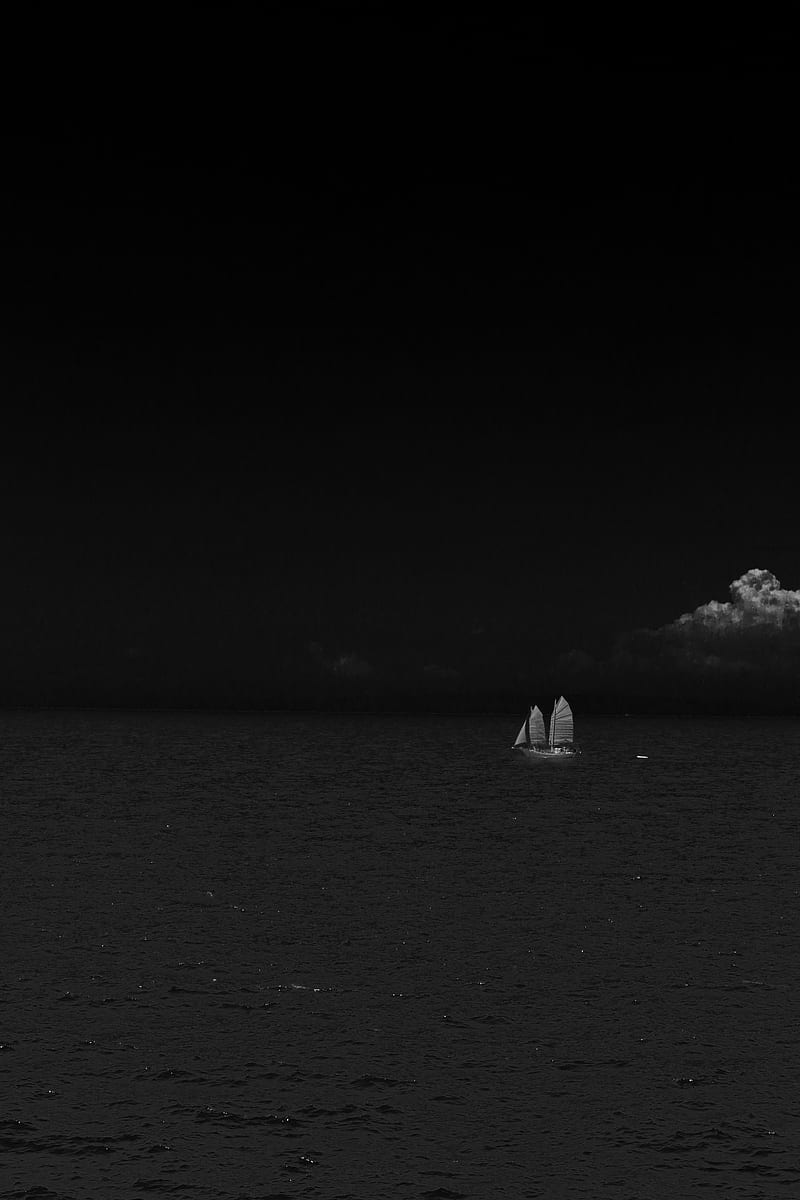 Ship in sea , black, black and white, boat, cea, ocean, sky, water, white, HD phone wallpaper