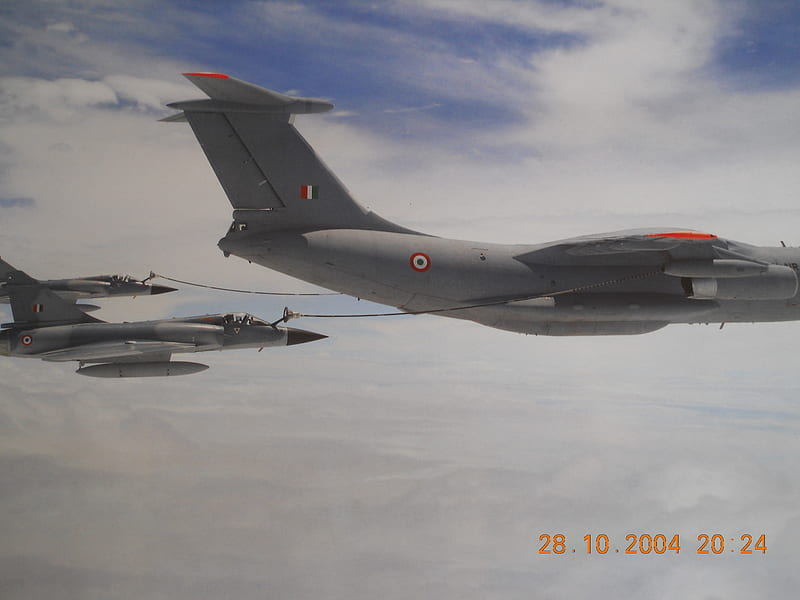 Mid air refuelling of IAF planes., three, planes, two, tanker, HD wallpaper