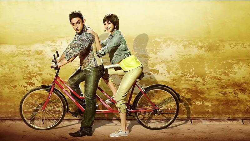 Aamir Khan Anushka Sharma In Cycle, HD wallpaper