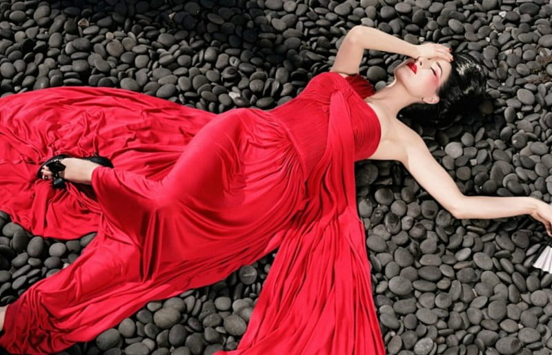 Dita Von Teese, red, dress, model, rock, woman, make-up, brunette, girl, stone, gris, beauty, HD wallpaper