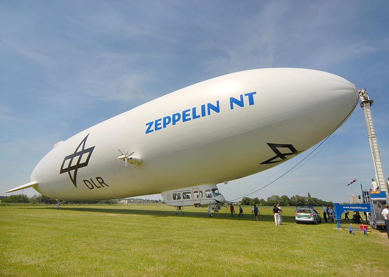 Zeppelin NT on a Mast Truck, dual monitor, germany, xxl, dlr, zeppelin, dual screen, blimps, zeppelin nt, HD wallpaper