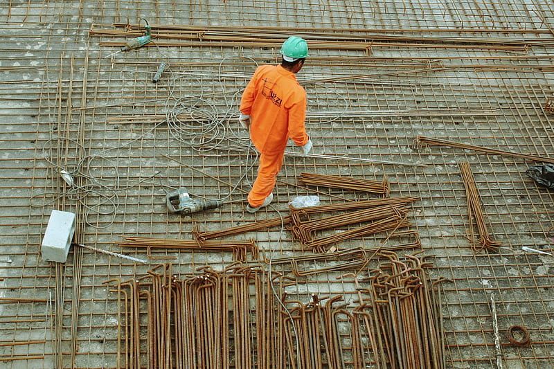 man walking on construction site, HD wallpaper