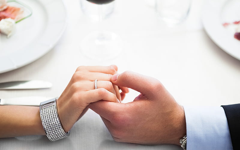 engagement ring, loving couple, marriage offer, hands, restaurant, couple, HD wallpaper